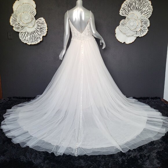 NWT~$2599~ALLURE BRIDAL~8/10~IVORY BEADED BALL GOWN FIT & FLARE WEDDING DRESS - Picture 11 of 16